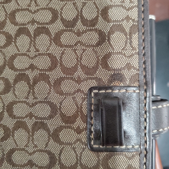 IUC Coach Address Book - Picture 4 of 8